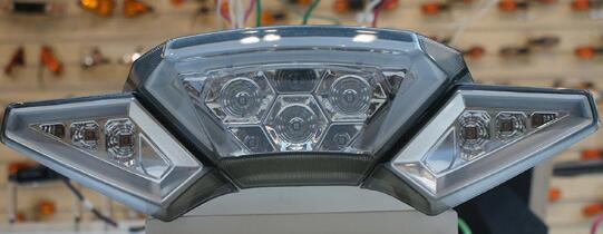 摩托车大灯 春风650G国宾车LED后组合尾灯