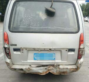 求購BJ6492面包車尾燈 圖2