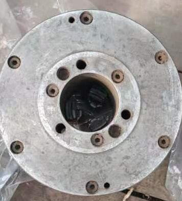 求购上海机床厂三爪定心夹头,m1432*1500的内外圆磨的三爪定心夹头,一